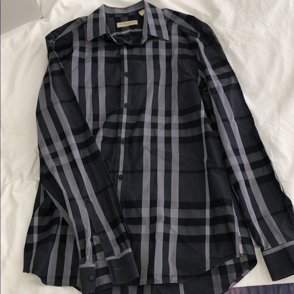 Men’s Burberry plaid dress shirt